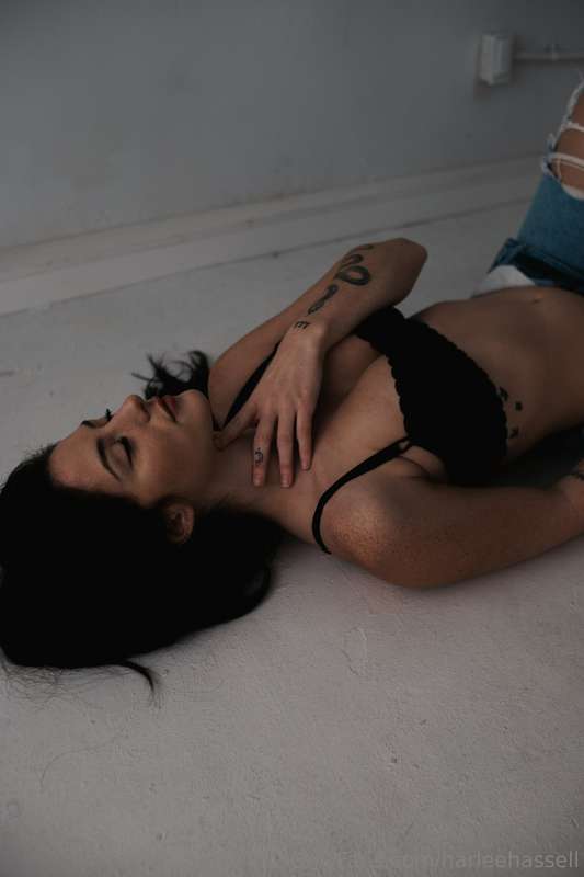 harleehassell photo