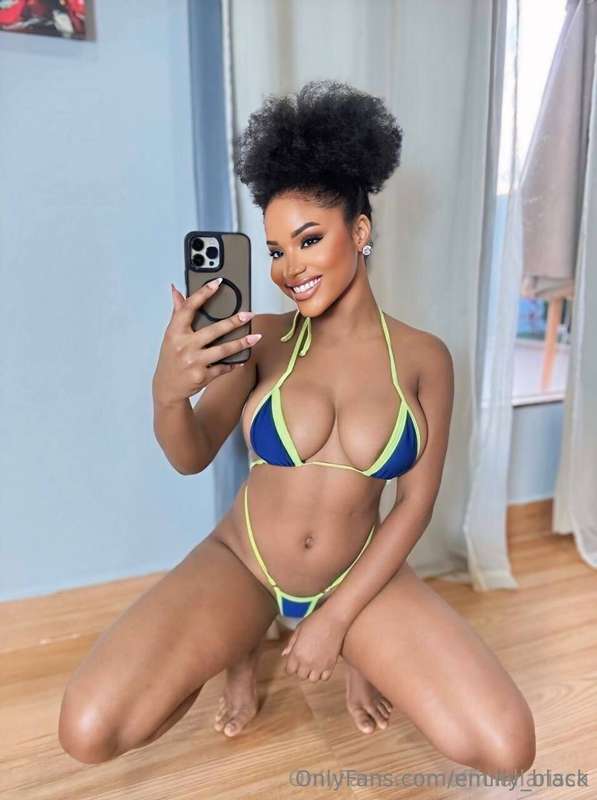 emilly_black