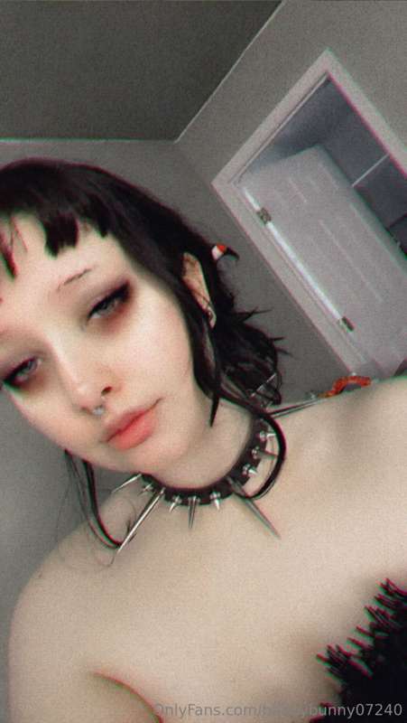 I got new outfits 🖤 I can’t wait to make more content in the..