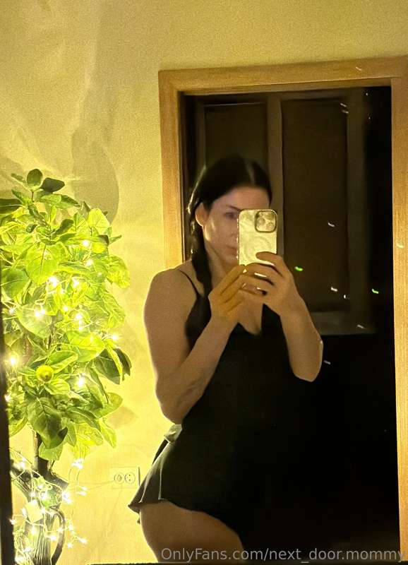 next_door.mommy
