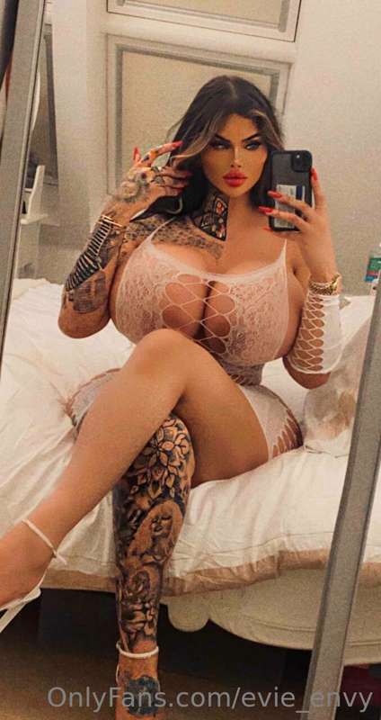 FREE TRIAL GIFT: https://onlyfans.com/action/trial/hpbahm8ak..