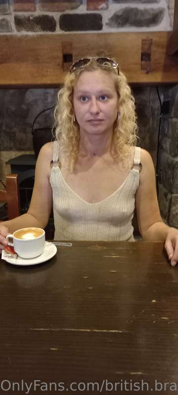 british.braless.hotwifex