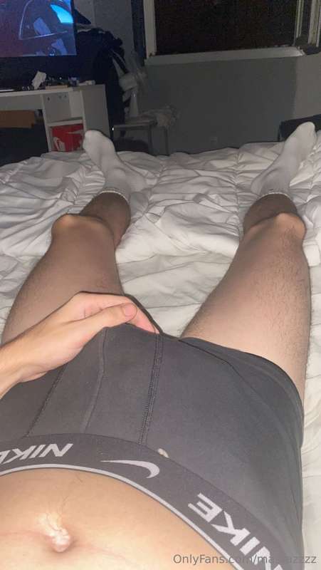Do you join me in my bed ? 🫢