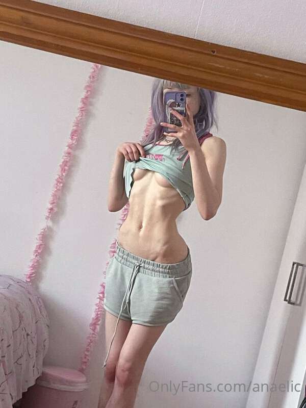 Took these right after I woke up yesterday, quick morning ab..
