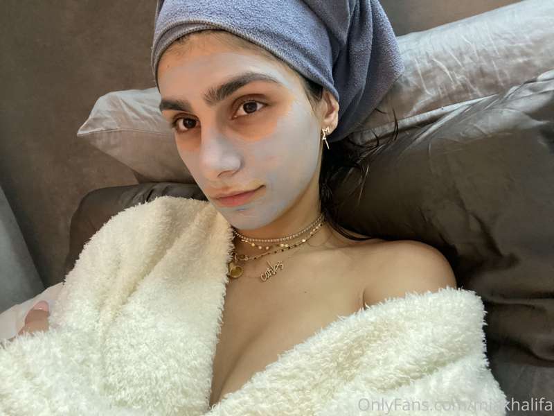 Photo 37 of miakhalifa on Tocromo