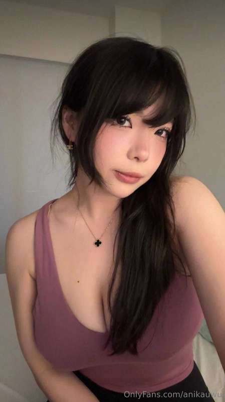 dm me your favorite part of me and i miiight have something ..