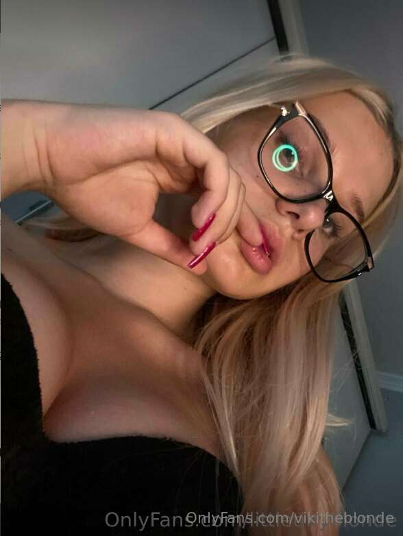 vikitheblonde