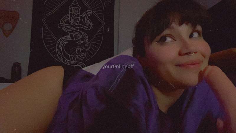 who wants to watch me to satisfy this oral fixation?