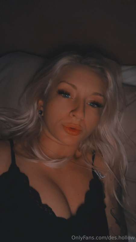 des.hollow