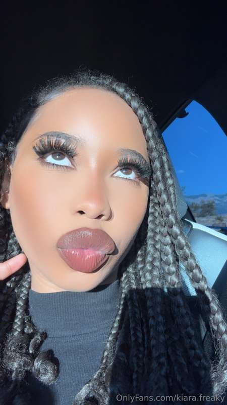 kiara.freaky