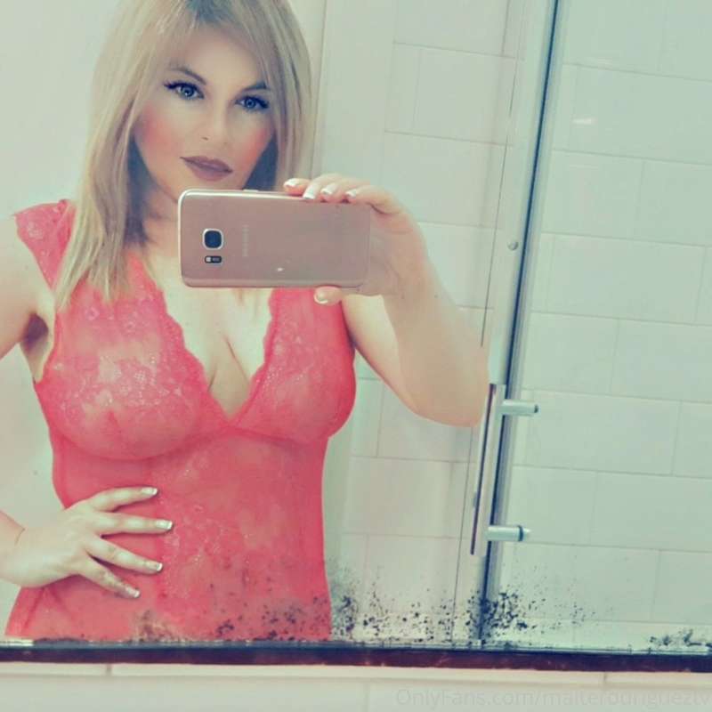 aqui en casita.... de cuarentena , todo al rojo besos mil