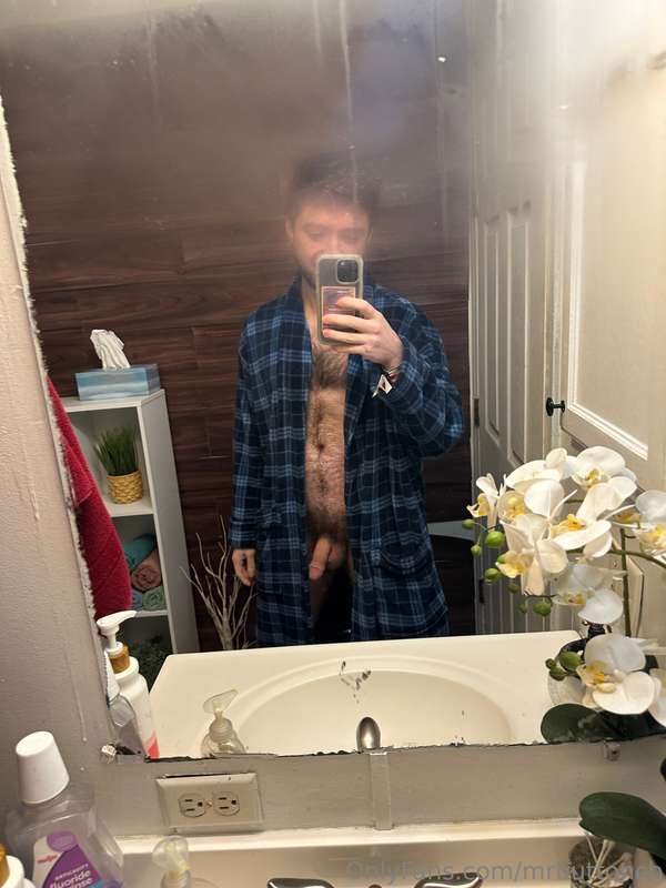 mrbuttoncb image #0