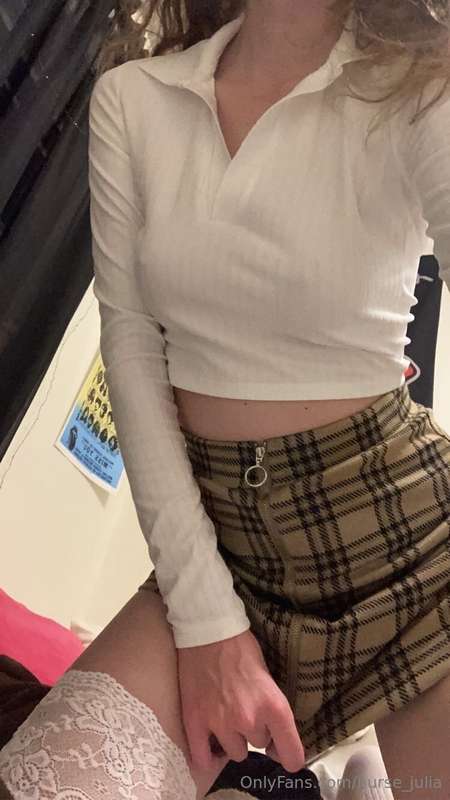 Let me know if you like this outfit😉