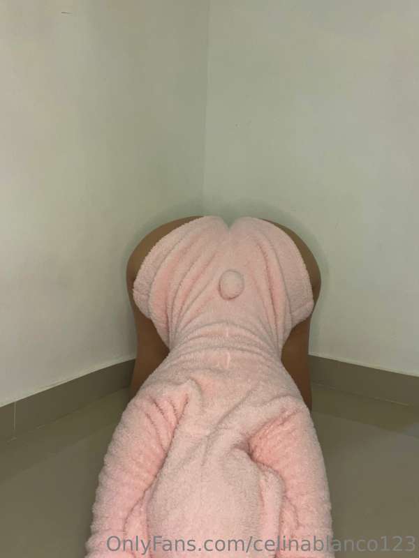 CUSTOM , VIDEO CALL , DICK RATE AVAILABLE BABY 🐰