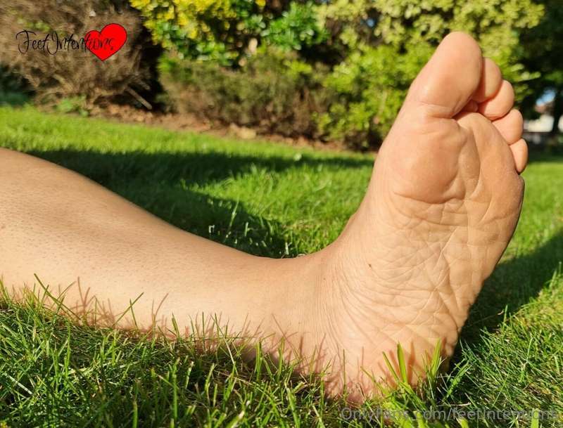 feetintentions