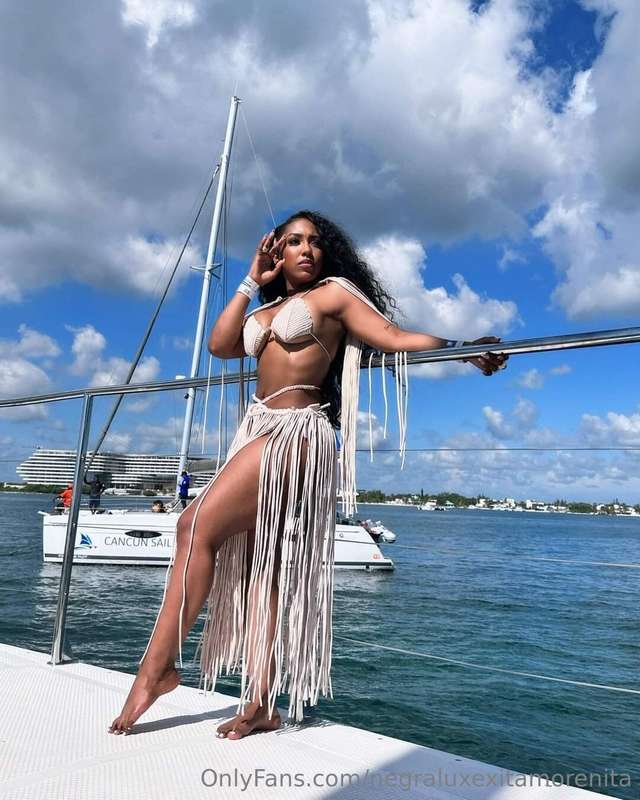 negraluxexitamorenita