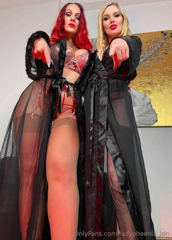 VISIONS IN NYLON Now, where would you start your worship?