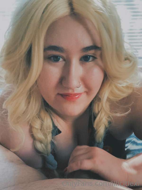 Ready to suck your cock💦
