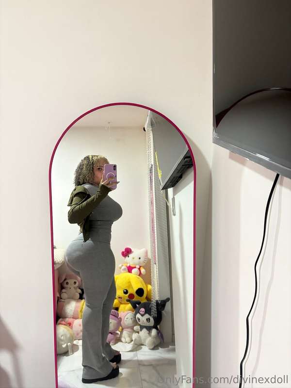 another mirror selfie :3