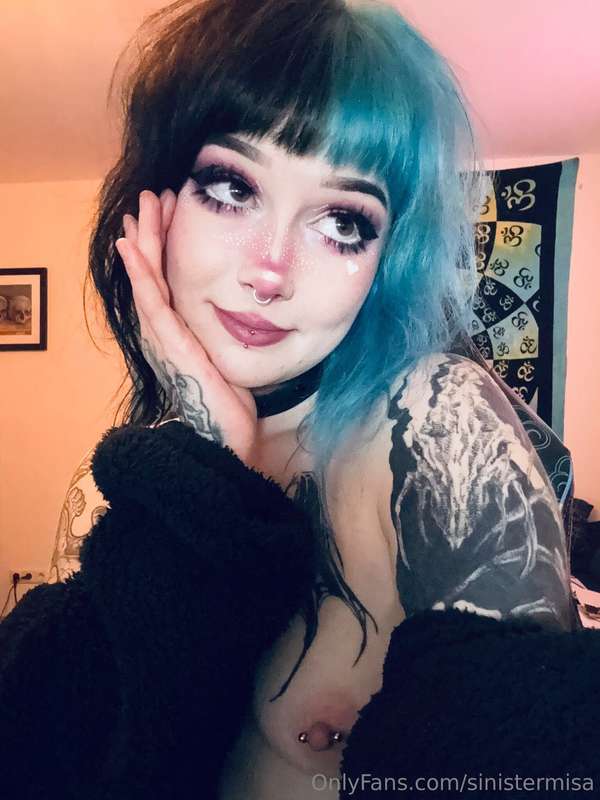 sinistermisa photo
