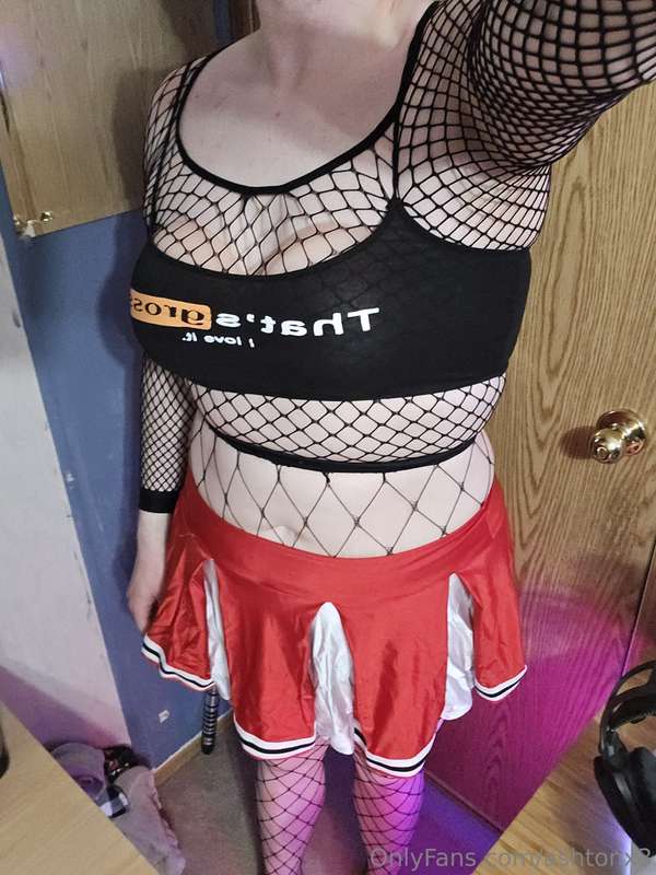 Can i be your slutty girl 👉🥺👈