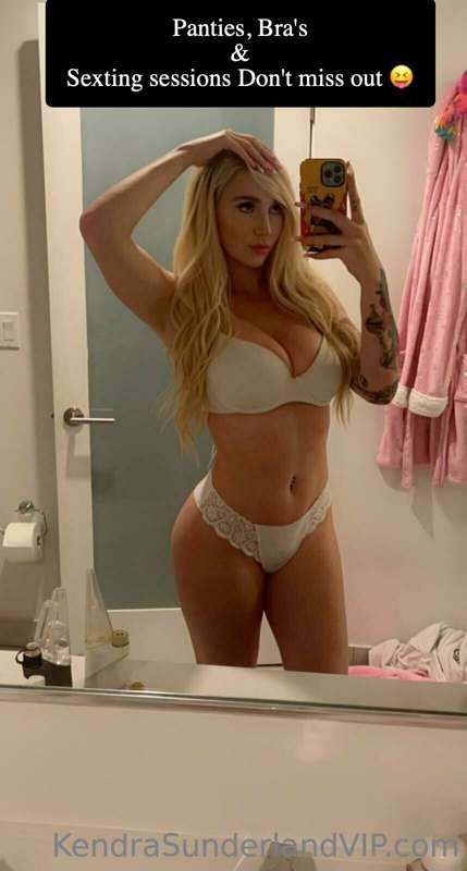 Photo 201 of Kendra Sunderland on Tocromo