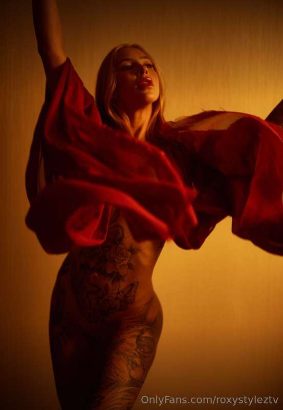 💋 Your favorite holiday treat is ready. Are you coming to ta..