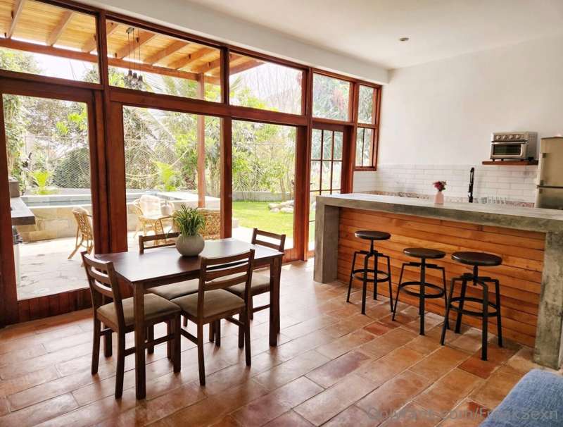 Next week I'm going to go chill in some country houses with ..
