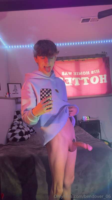 bendover_06