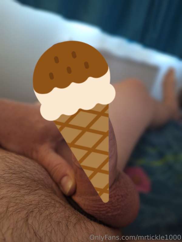 Who wants a lick of my.... ice cream? 😉