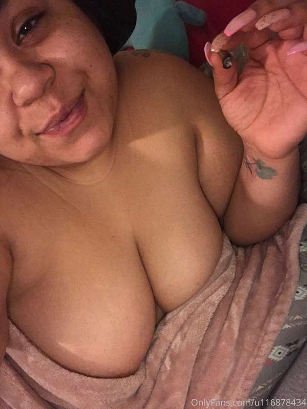 pebblezmakeyabedrock