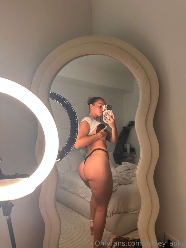 ashley_aoky
