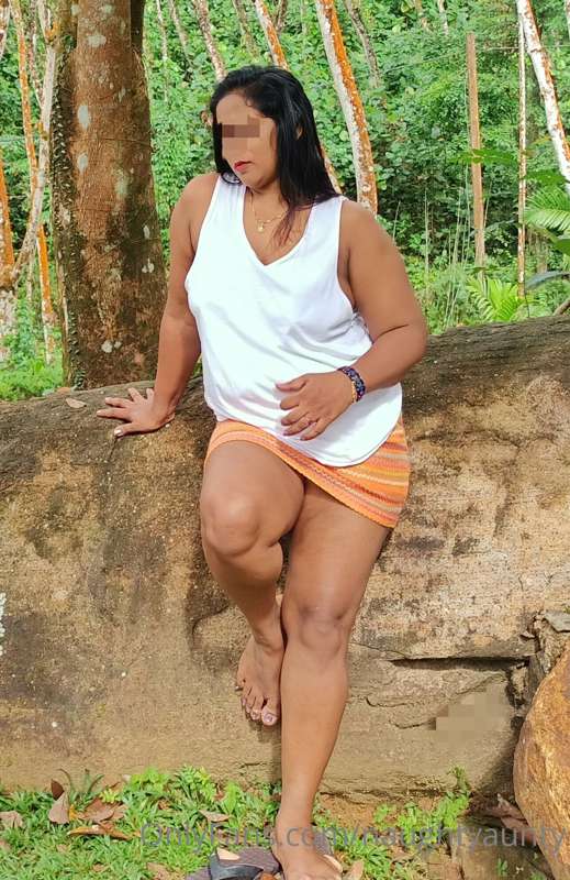 naughtyaunty