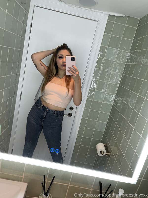 I had a nice dinner out! 
Wanna treat me to an outfit? All g..