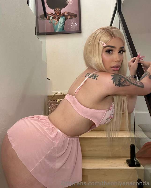 This Barbie doesn’t wait for Ken, she gives him orders 💕