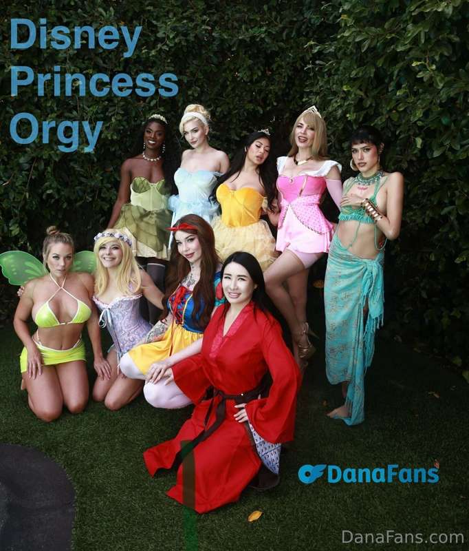 Foto 396 de Dana DeArmond no Tocromo