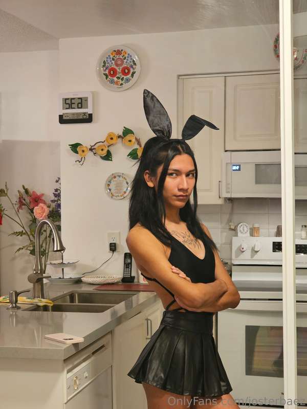 It's your favorite bunny wishing you a happy Easter 🐇🐰