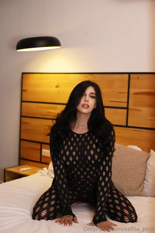 sofiia_pink