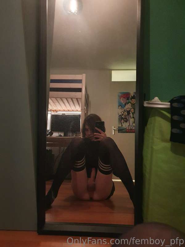 femboy_pfp image #15