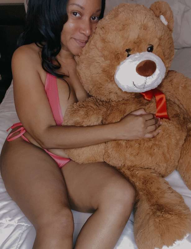 I had so much fun sleeping with my Teddy 🧸  last night 💦