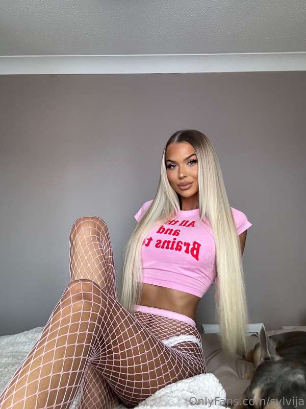 Hi there 🤭🩷 1 or 2?