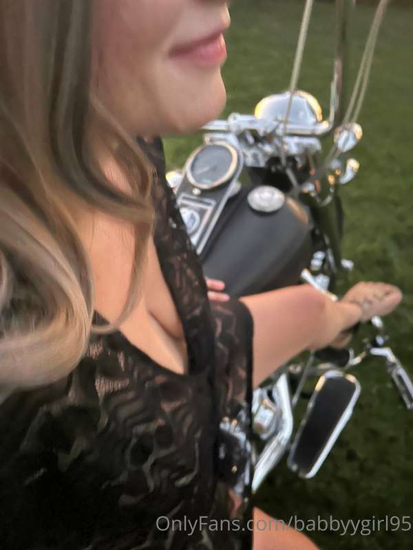 babbyygirl95