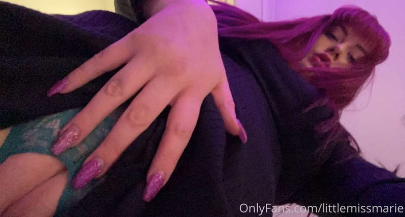 Who likes crouch-less underwear ? 😘😛