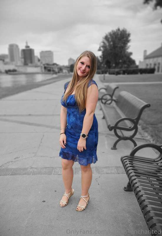 𝙻𝚎𝚝 𝚖𝚎 𝚜𝚑𝚘𝚠 𝚢𝚘𝚞 𝚊 𝚜𝚒𝚍𝚎 𝚢𝚘𝚞 𝚑𝚊𝚟𝚎 𝚗𝚎𝚟𝚎𝚛 𝚜𝚎𝚎𝚗 𝚒𝚗 𝚊 𝚠𝚘𝚖𝚊𝚗 𝚋𝚎𝚏𝚘𝚛𝚎..