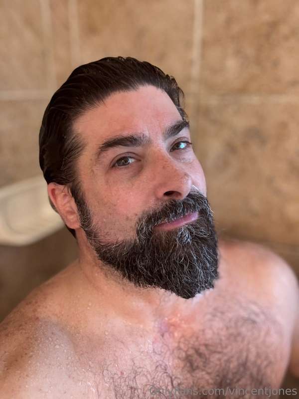 Headed off to the salon to get cleaned up for Florida. Teste..