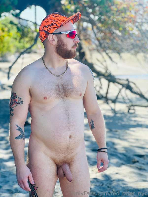 Adventures at the secret nude beach with @wizardthick and fr..