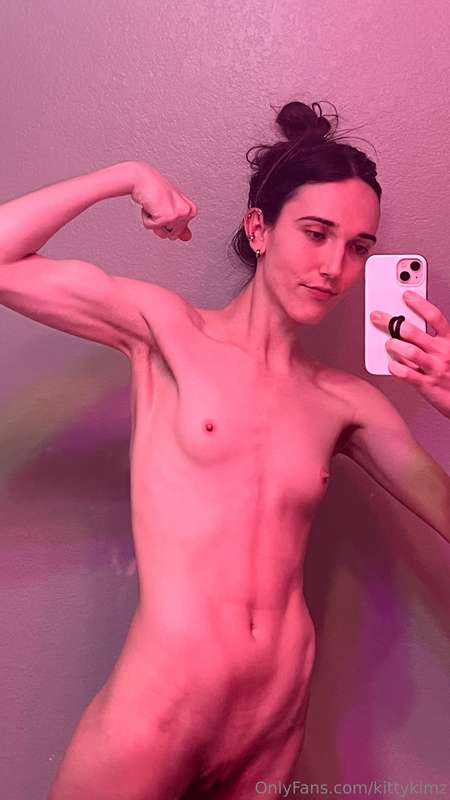 trying to look strongg heh