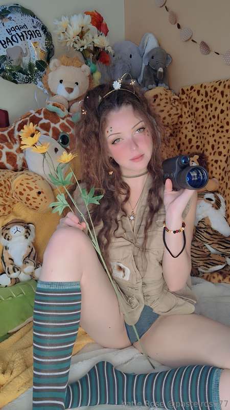 Explore your wild side with me..?😘🦁🐯🦒🐊🐘
