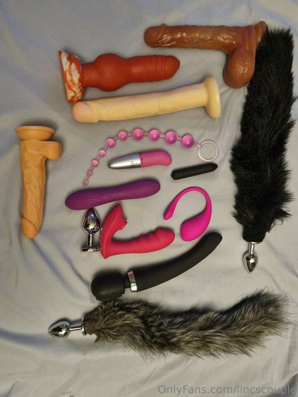 My sex toy collection so far 😍 there are a few gifts in ther..