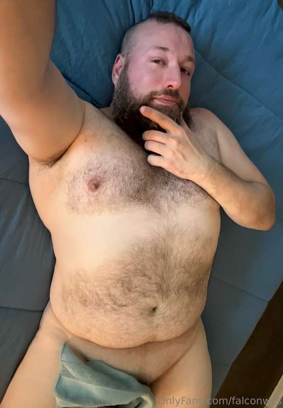 A couple post meditation losing the towel with close ups 😏😈